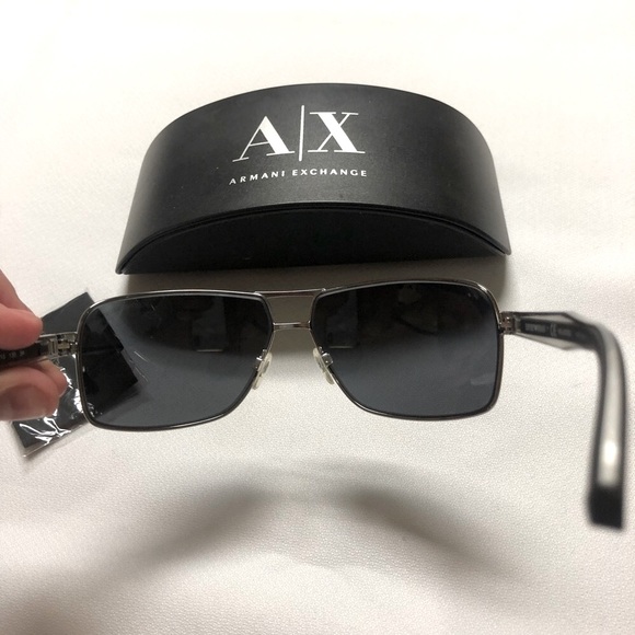 EMPORIO ARMANI POLARIZED GLASSES - Picture 3 of 6